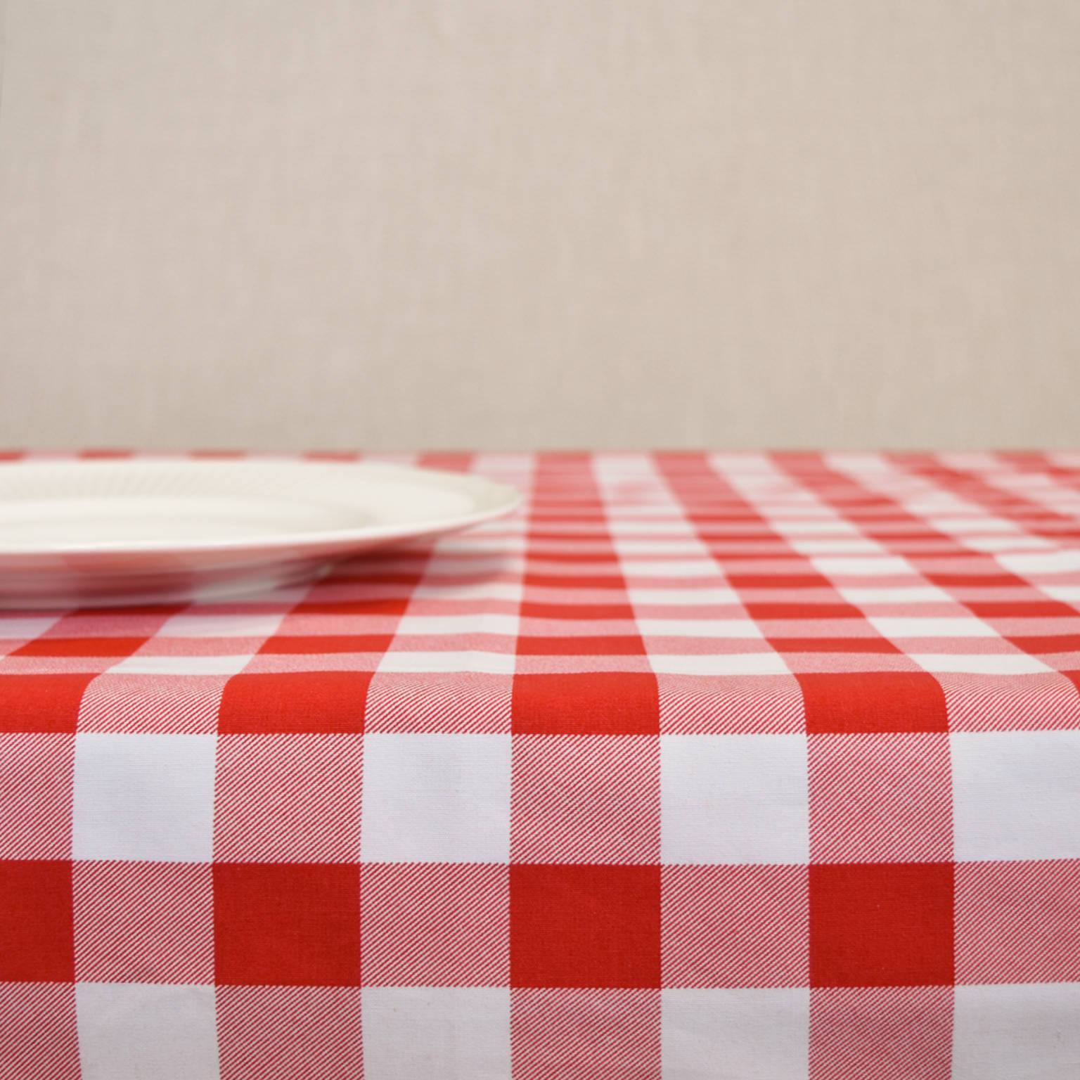 Mantelería Premium Cuadros Rojo - PILAR
